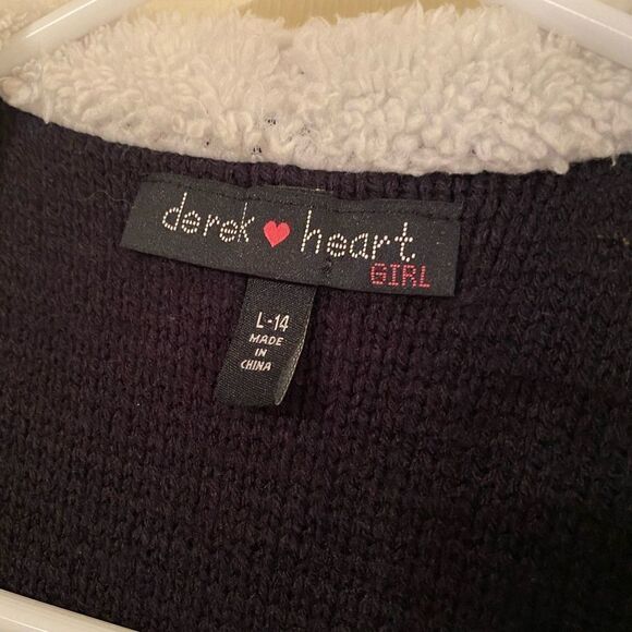 Derick heart girls open front sweater - Picture 5 of 5